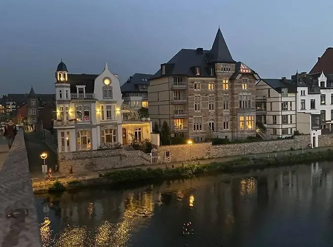 La Enchantee - Votre Pause Arboree La Bruyere